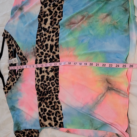 Muriell's Closet cheetah & tie dye blouse - Picture 9 of 10